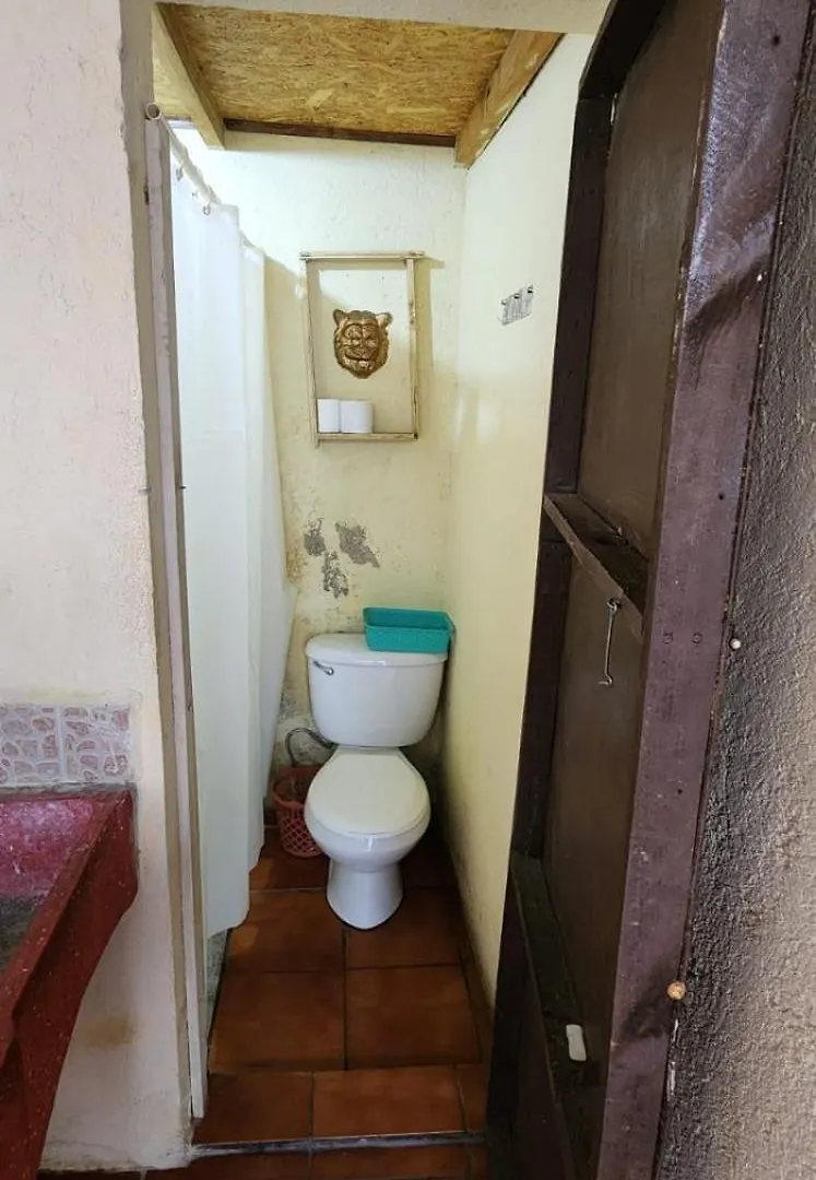 Jaguar Basic Accommodation Antigua 0*,  Γουατεμάλα